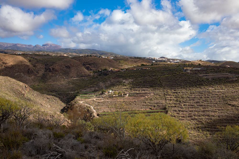 Blick Richtung San Miguel über terrassierte Felder
